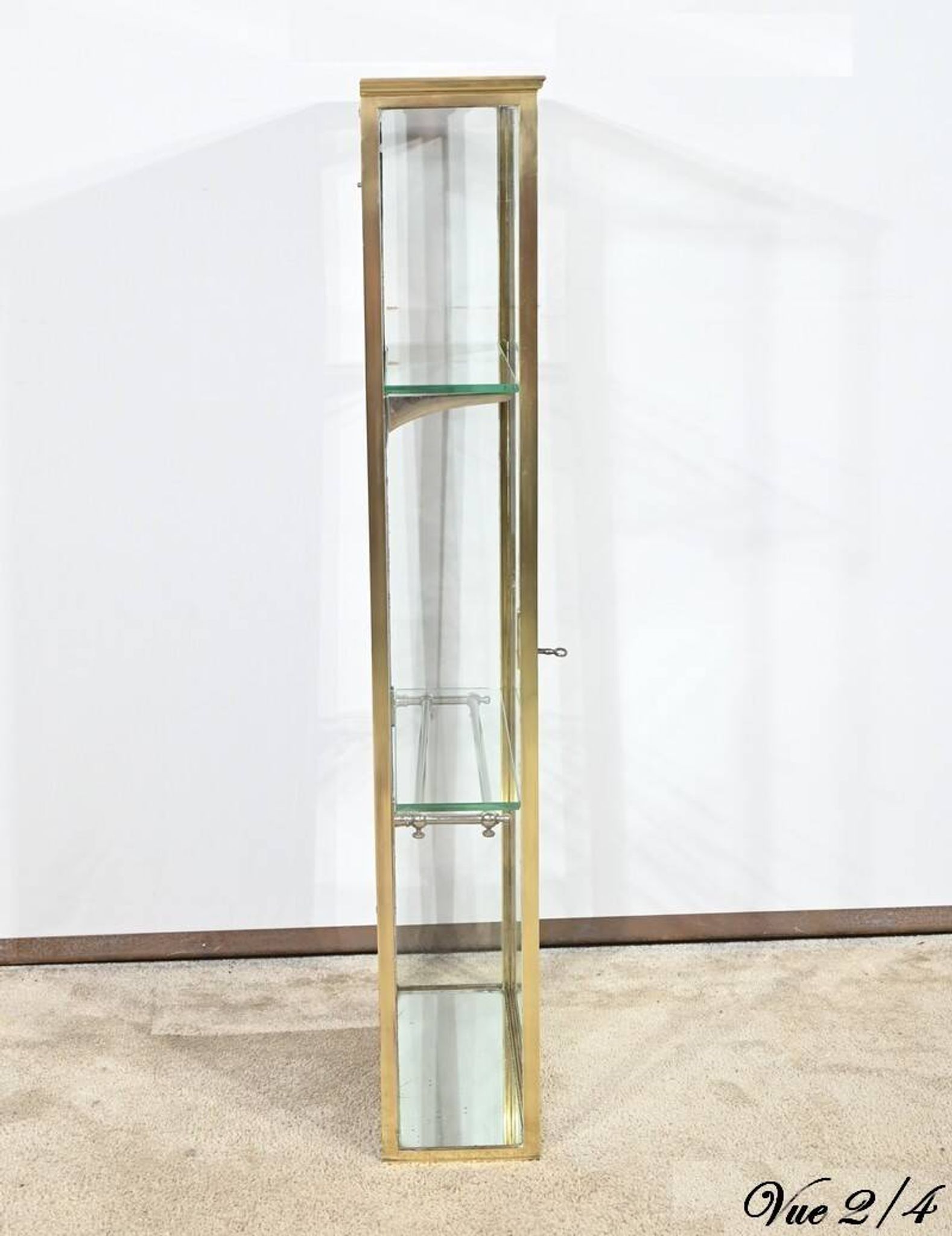 Petite Vitrine en Laiton – 1930
