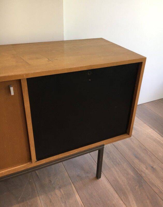 Sideboard with double sliding doors and bar on a metal base