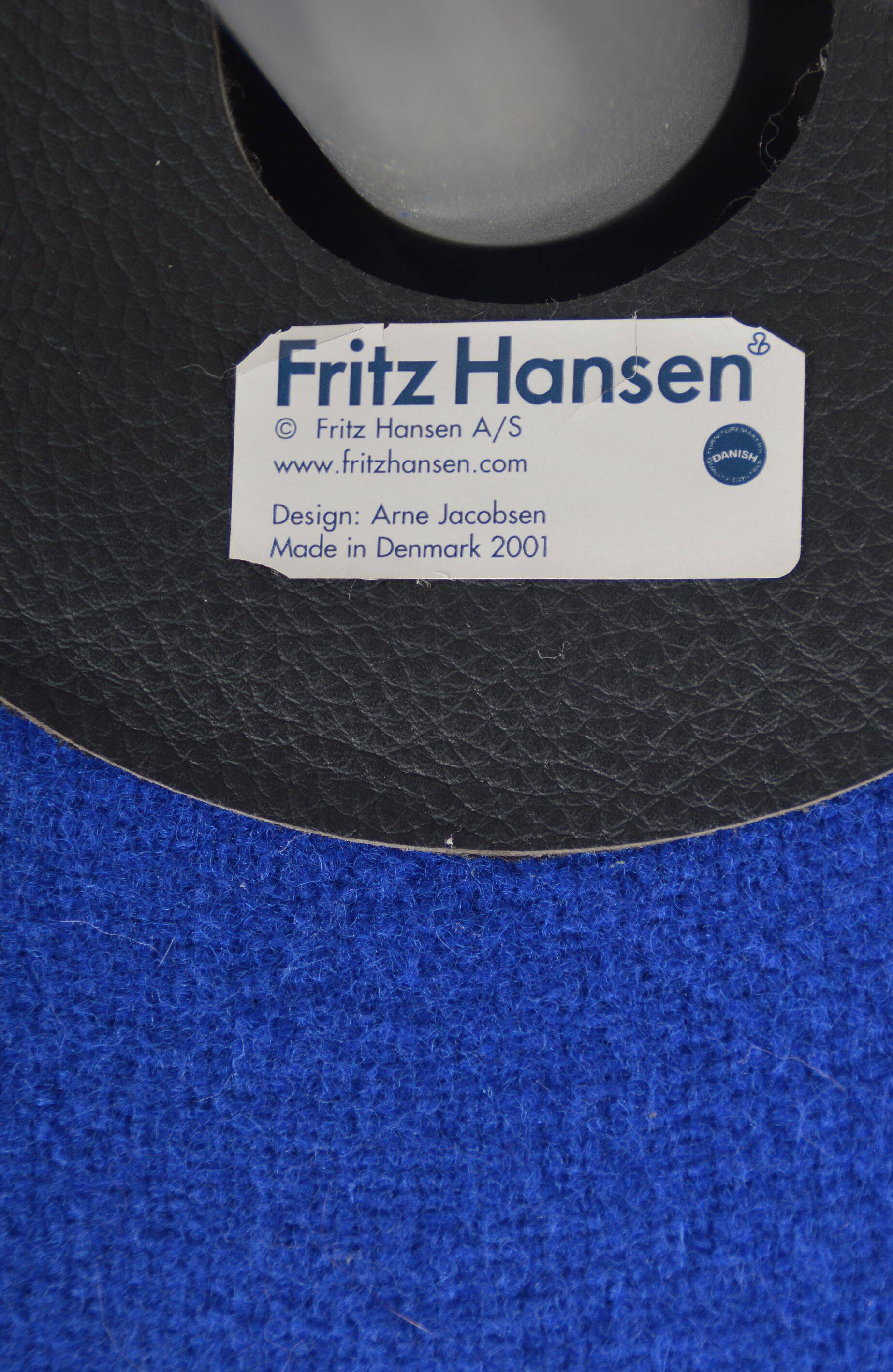 Egg Chair designed by Arne Jacobsen for Fritz Hansen