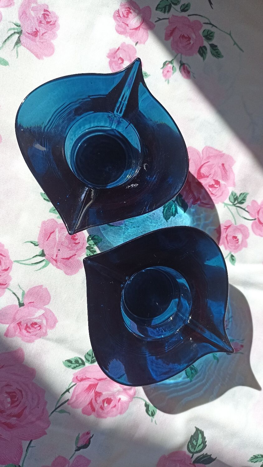 2 blue Villeroy & Boch candle holders