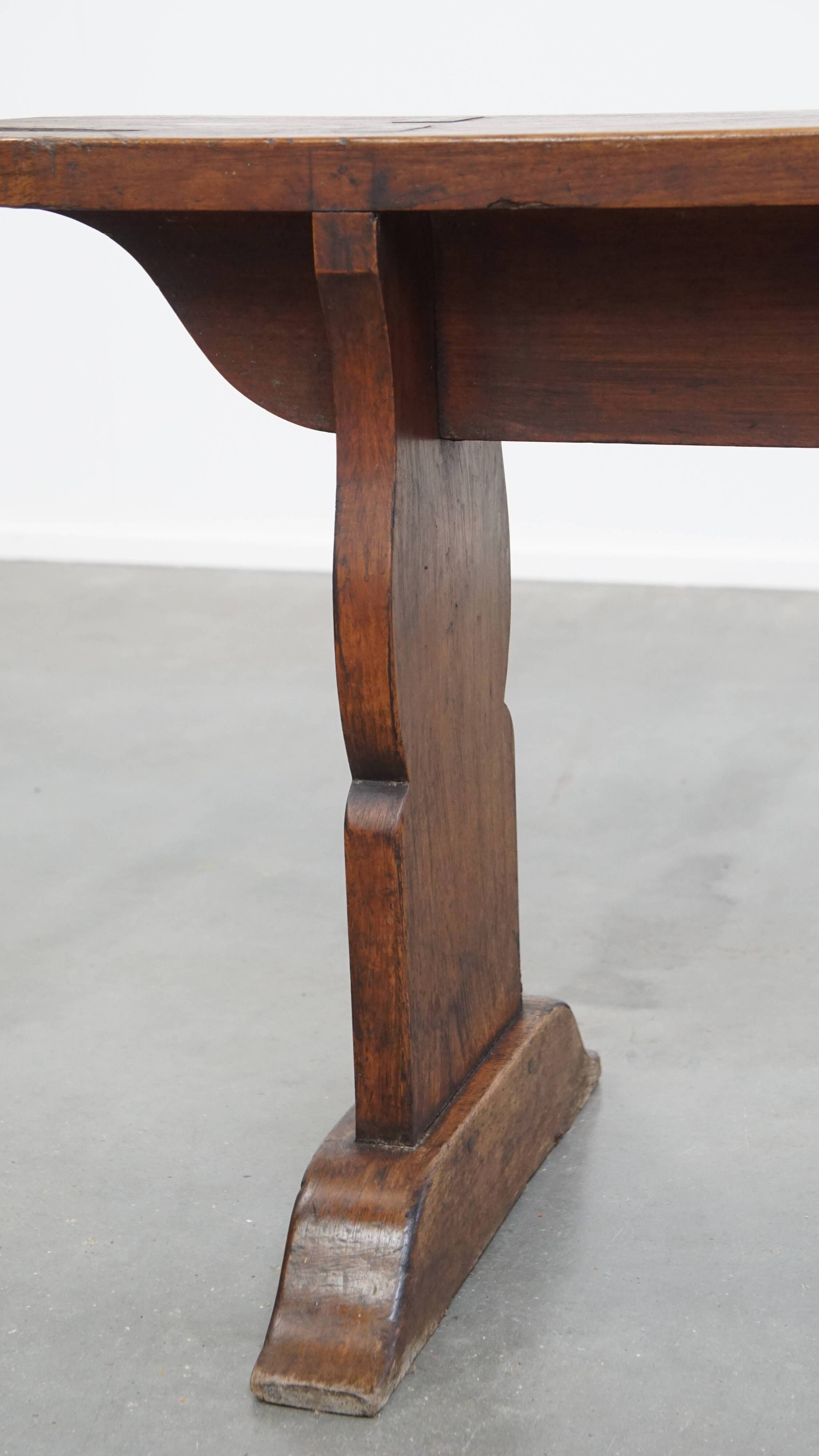 Banc antique en bois