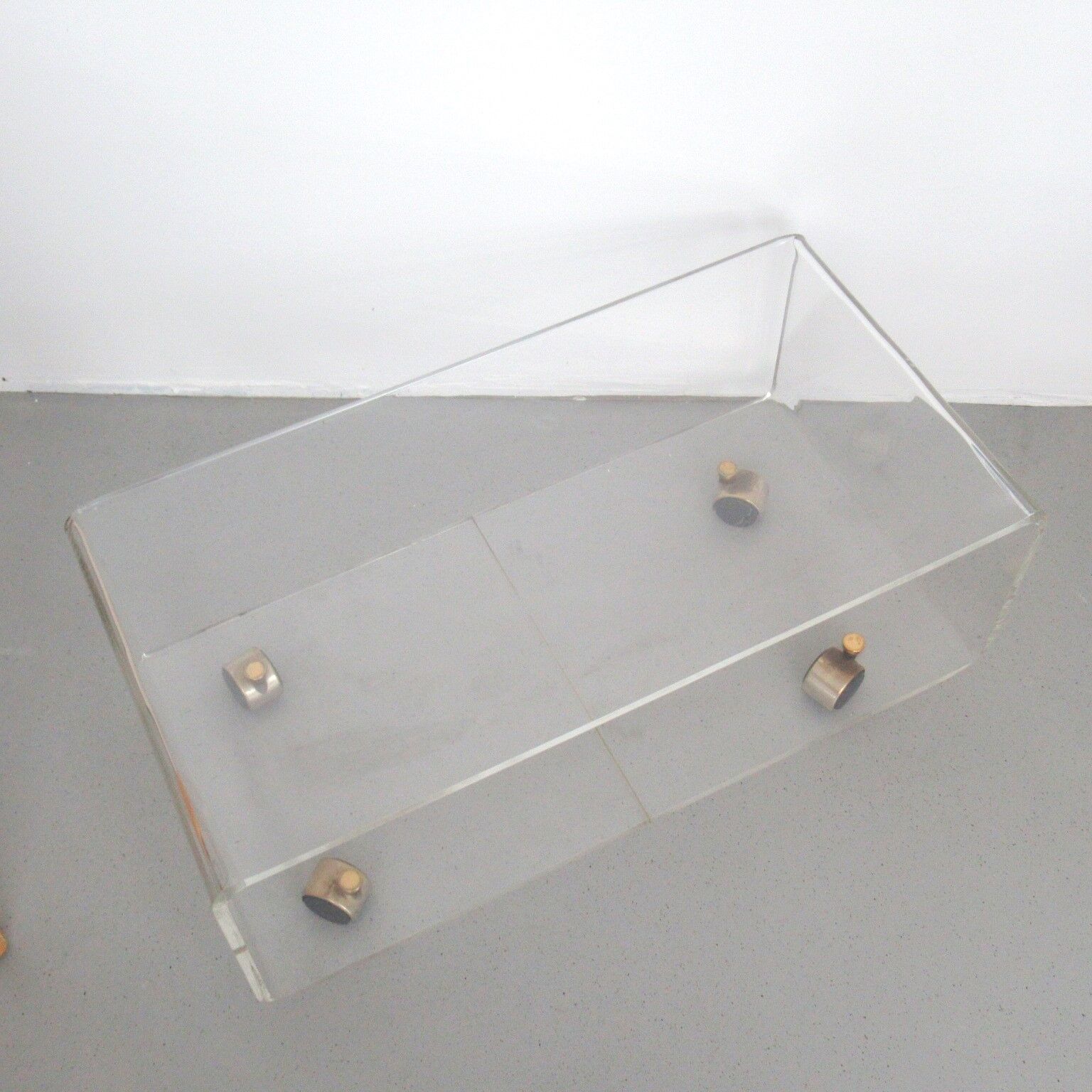Table basse en altuglas Michel Dumas Roche Bobois