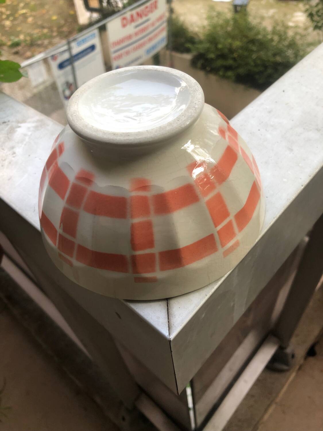 Old bowls in the Digouin-Sarguemines style