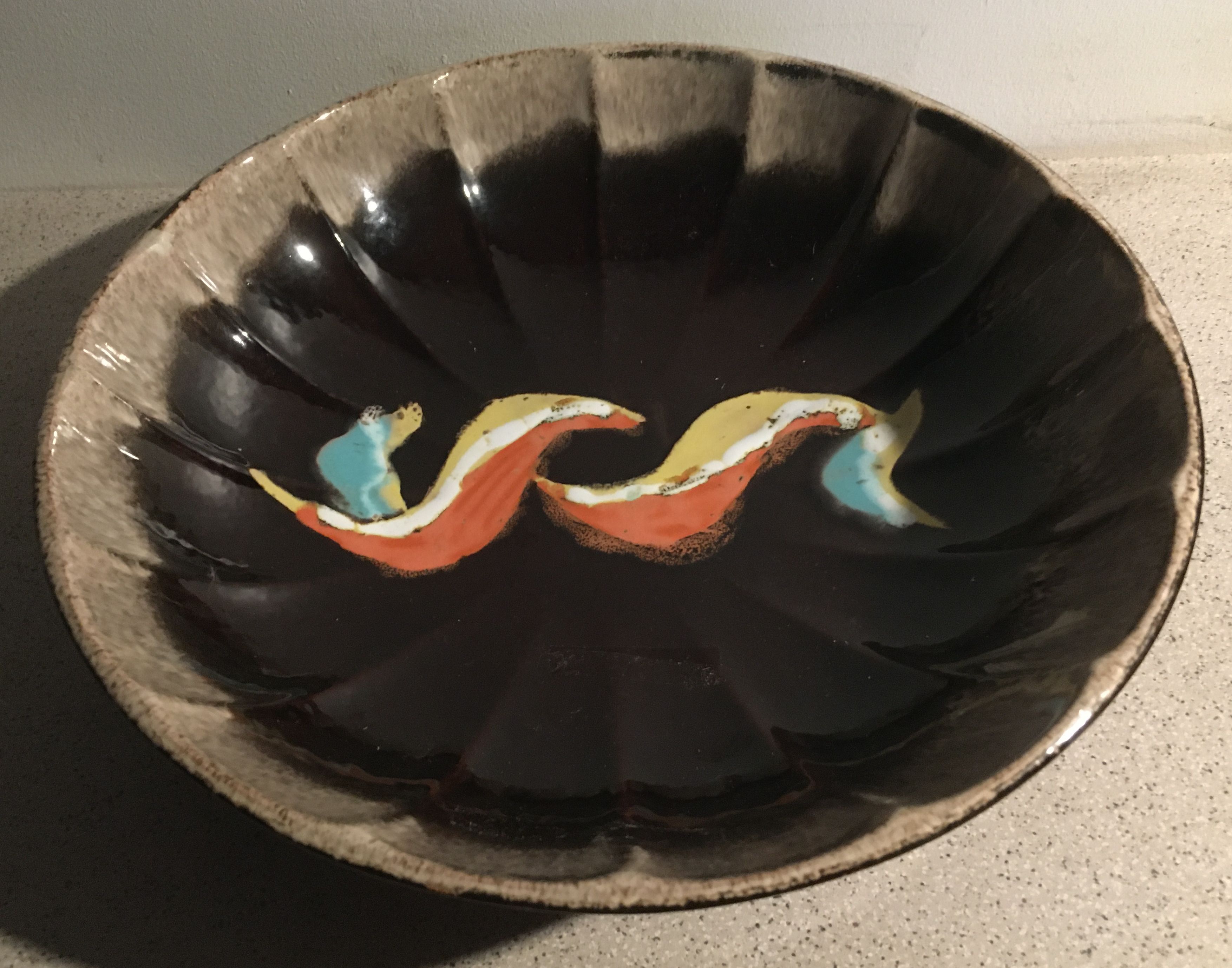Varnished earthenware dish diameter 26cm