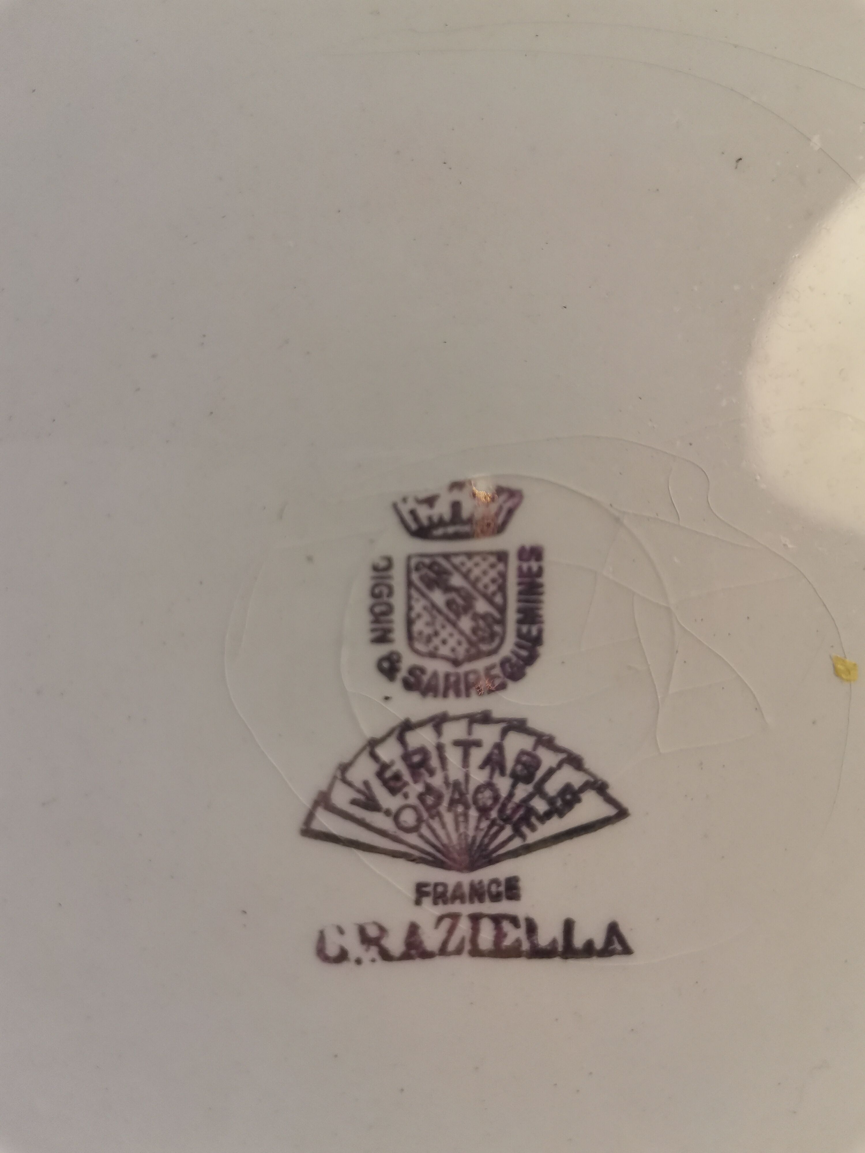 Plate Graziella Digoin