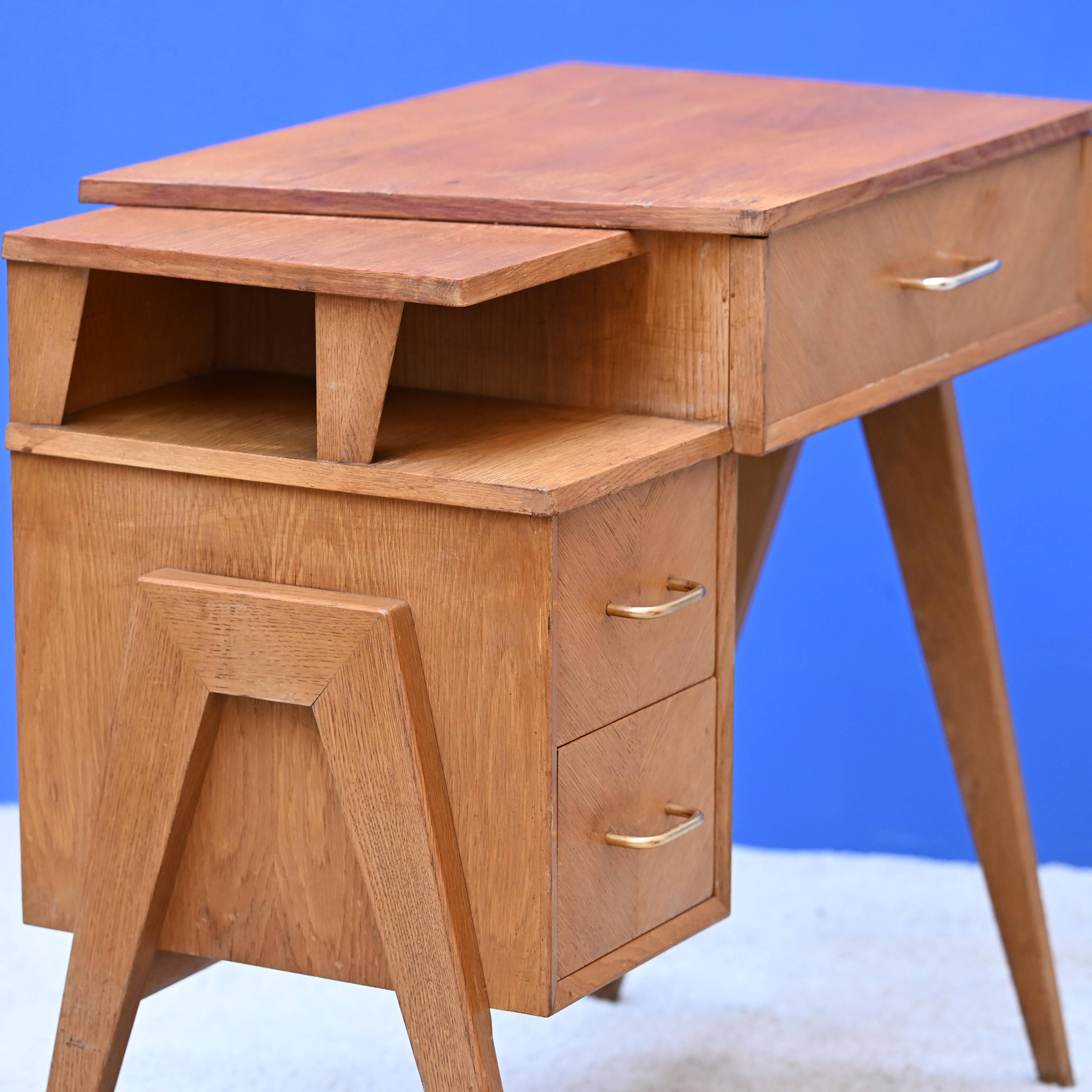 Small desk from the 1960s