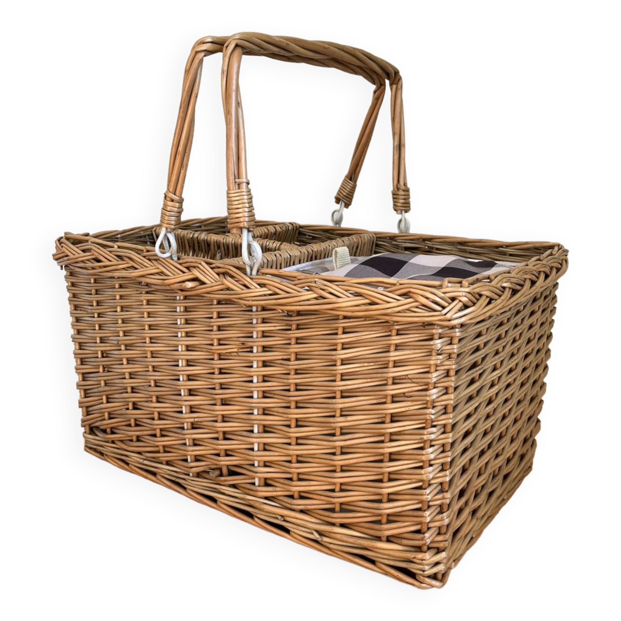 Picnic basket bottle locker