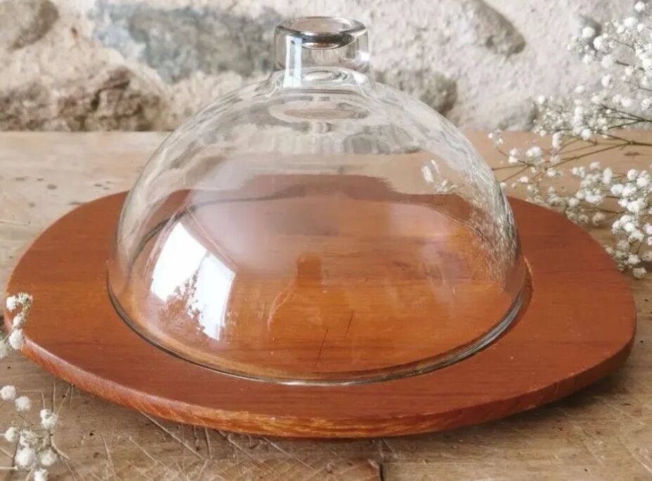 Vintage Cheese Dome, wooden platter 1960