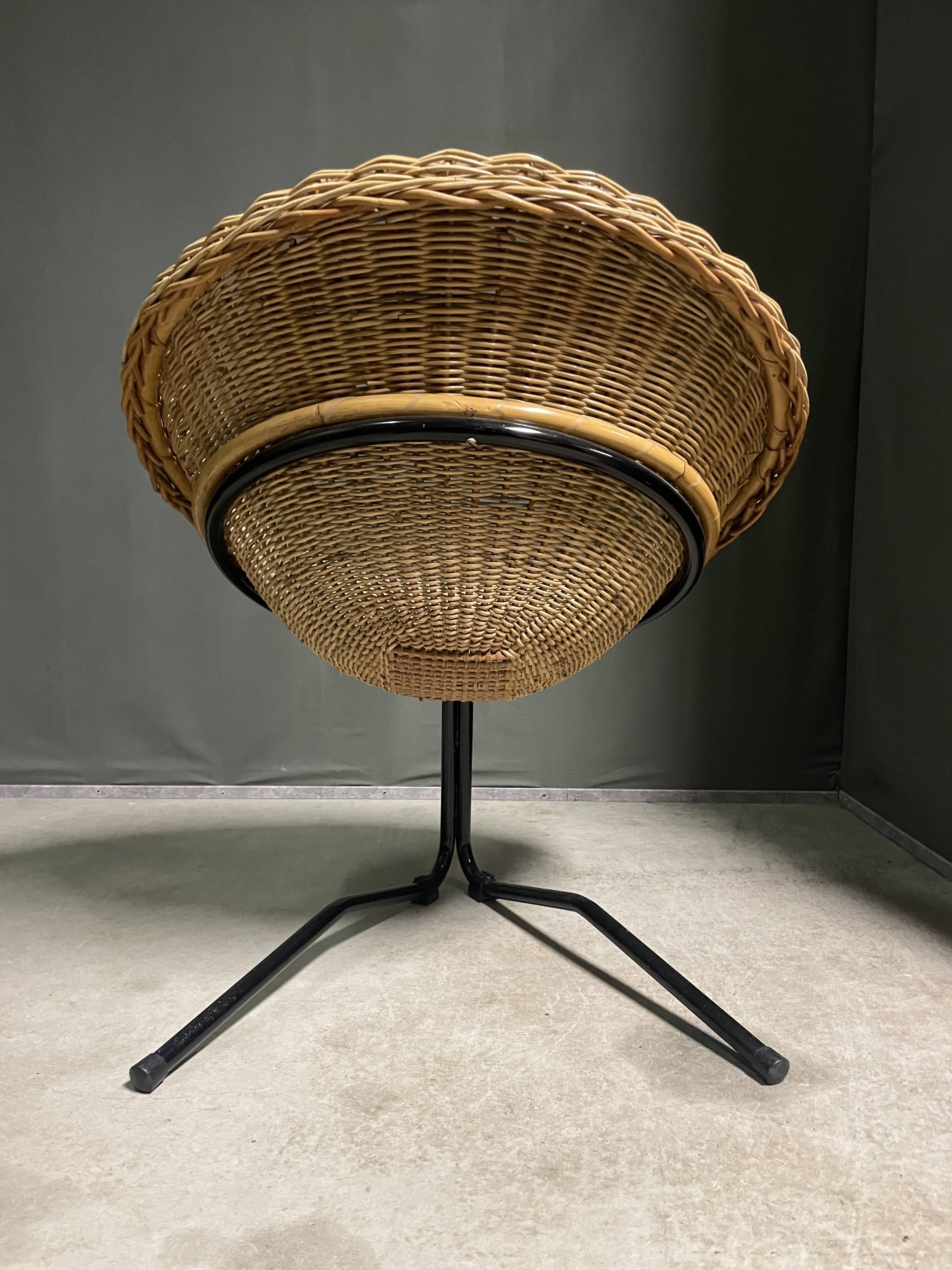 Rattan lounge chair by rohé noordwolde, 1960's