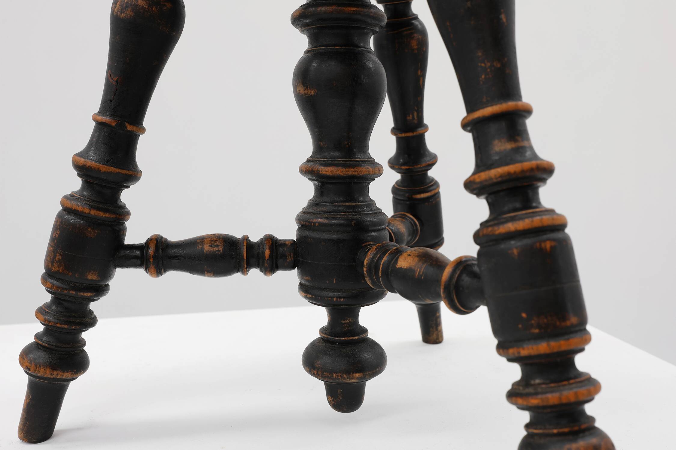 Art Deco adjustable piano stool with original upholstery, France 1920s