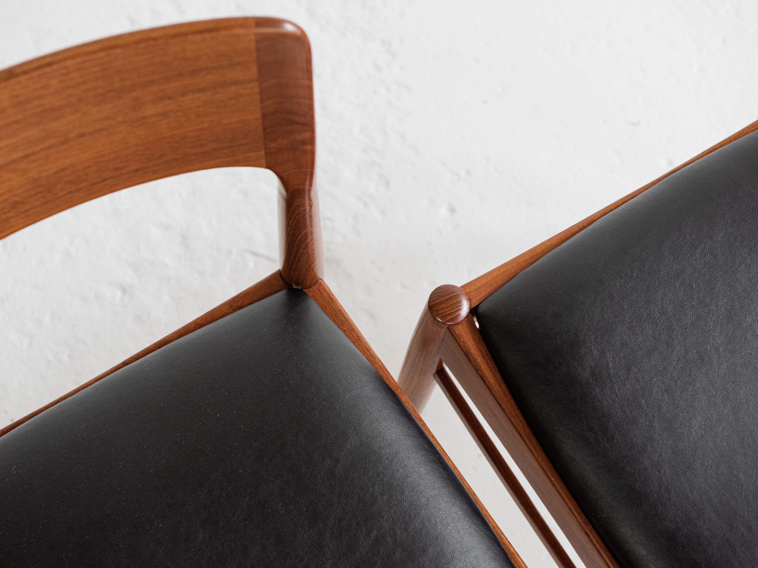 Midcentury Danish set of 8 dining chairs in teak by Henning Kjaernulf for Korup Stolefabrik