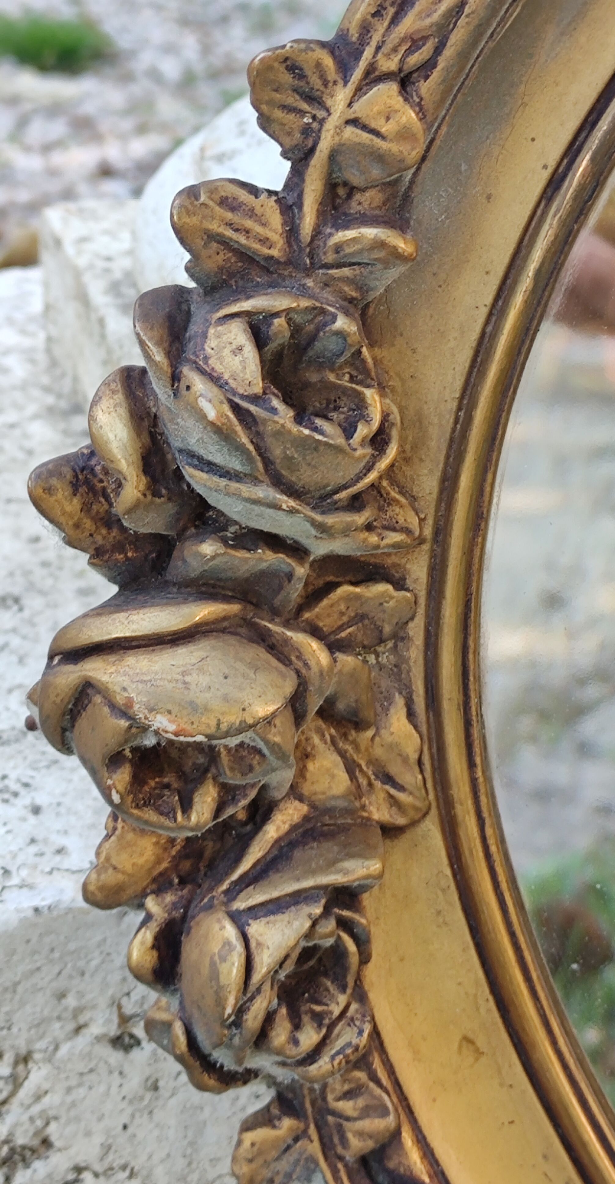 Ancien miroir ovale décor floral