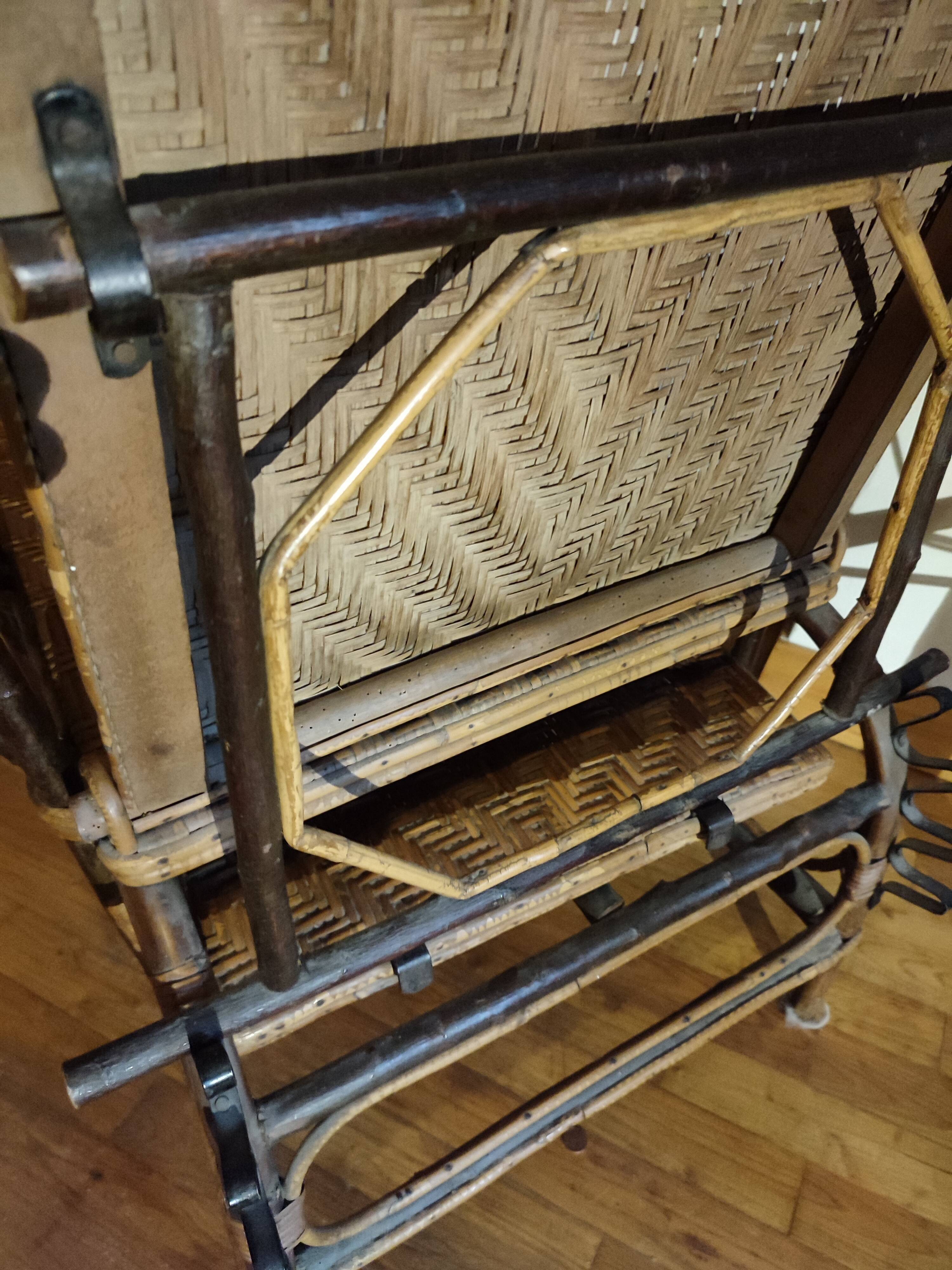 Braided rattan chaise longue 1920-30