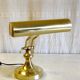Lampe "piano" articulée en métal doré - mid. XXème