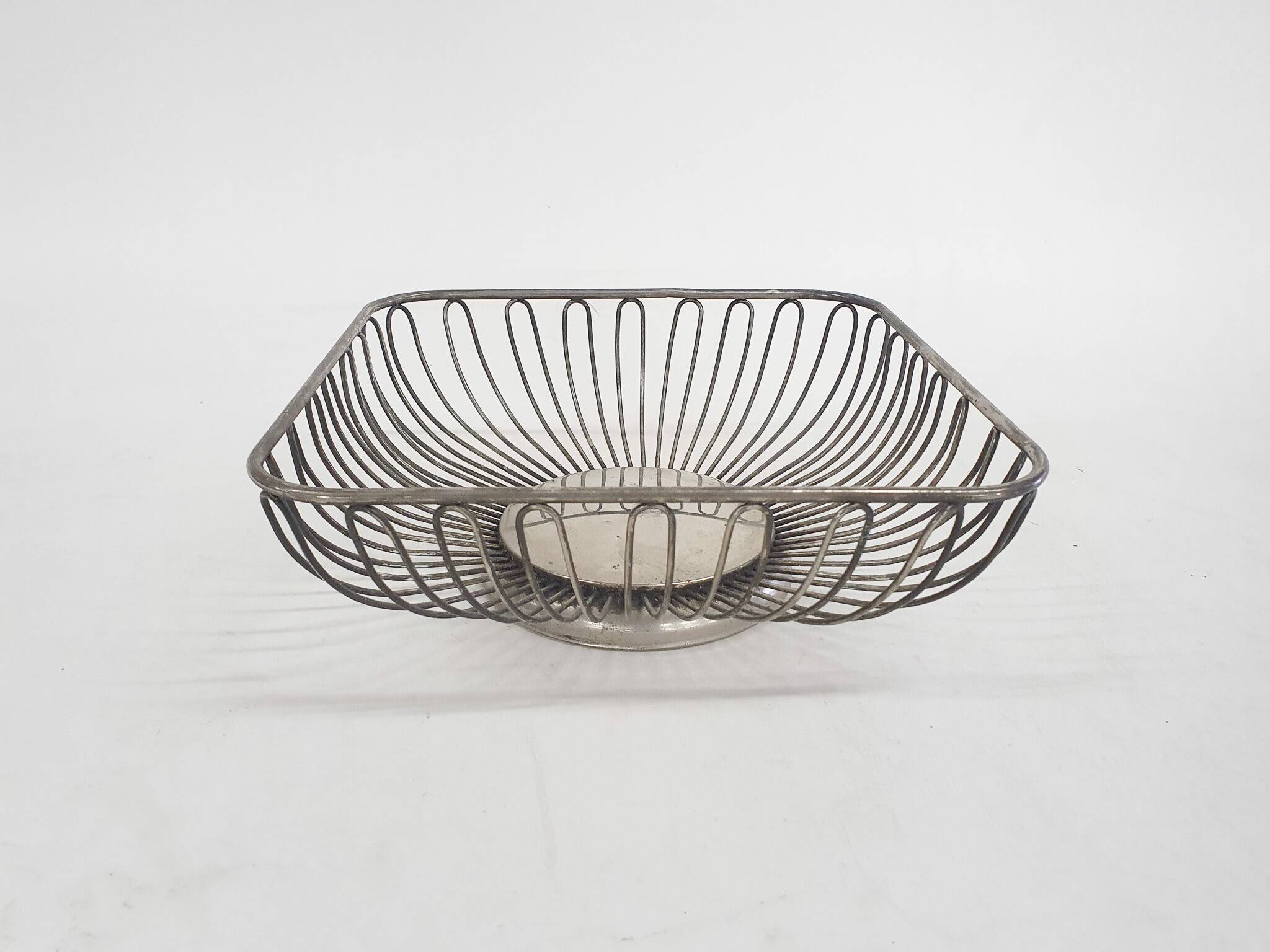 Wired square fruit bowl or bread basket, Italy 1970's