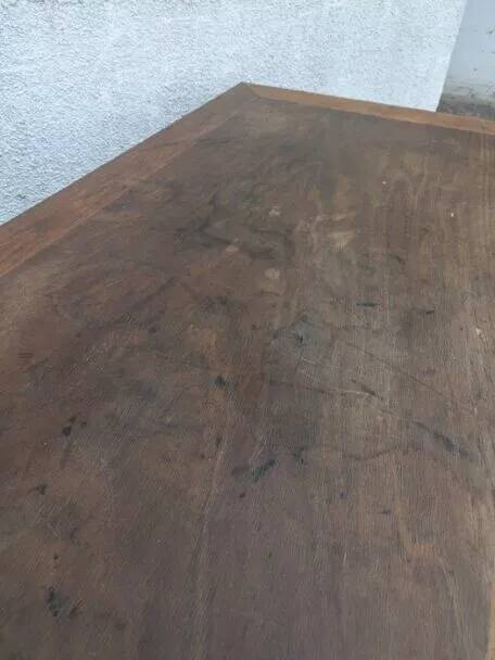 Administrative adult desk