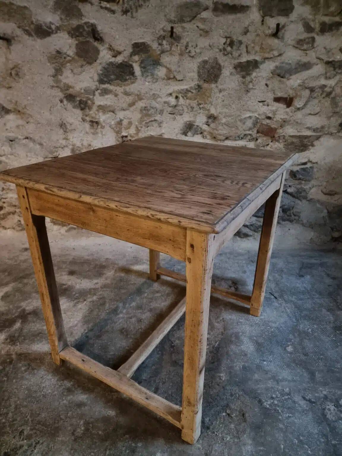 Table de ferme française ancienne en chêne avec tiroir latéral