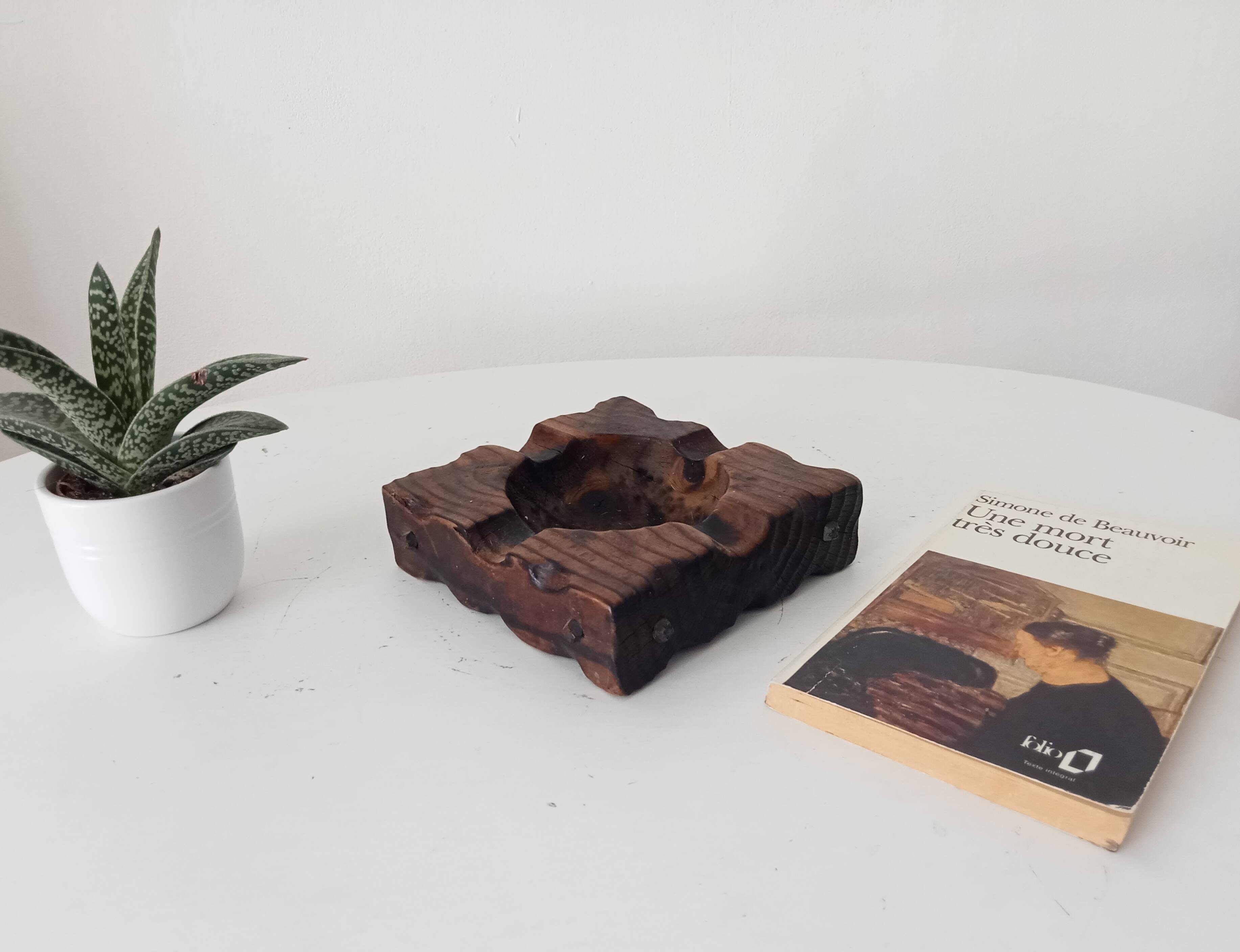 Brutalist vintage ashtray from the 1960s, carved wood.