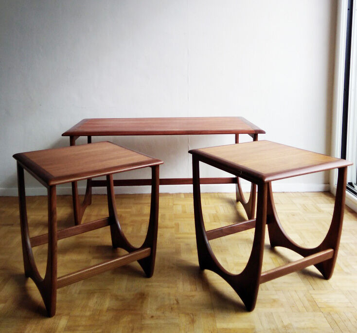 Pull-out tables in teak - G Plan - 1960s