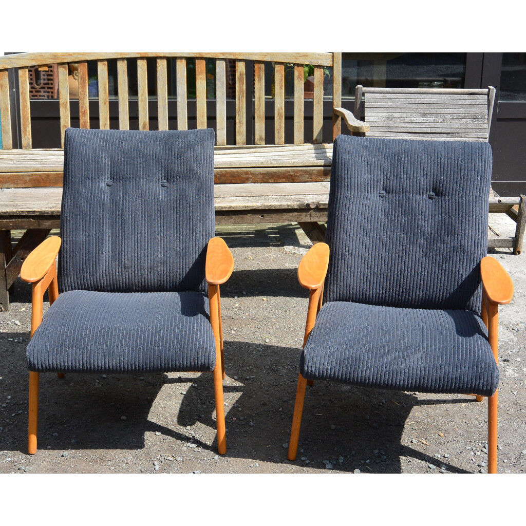 Paire de fauteuils de Jaroslav Šmídek