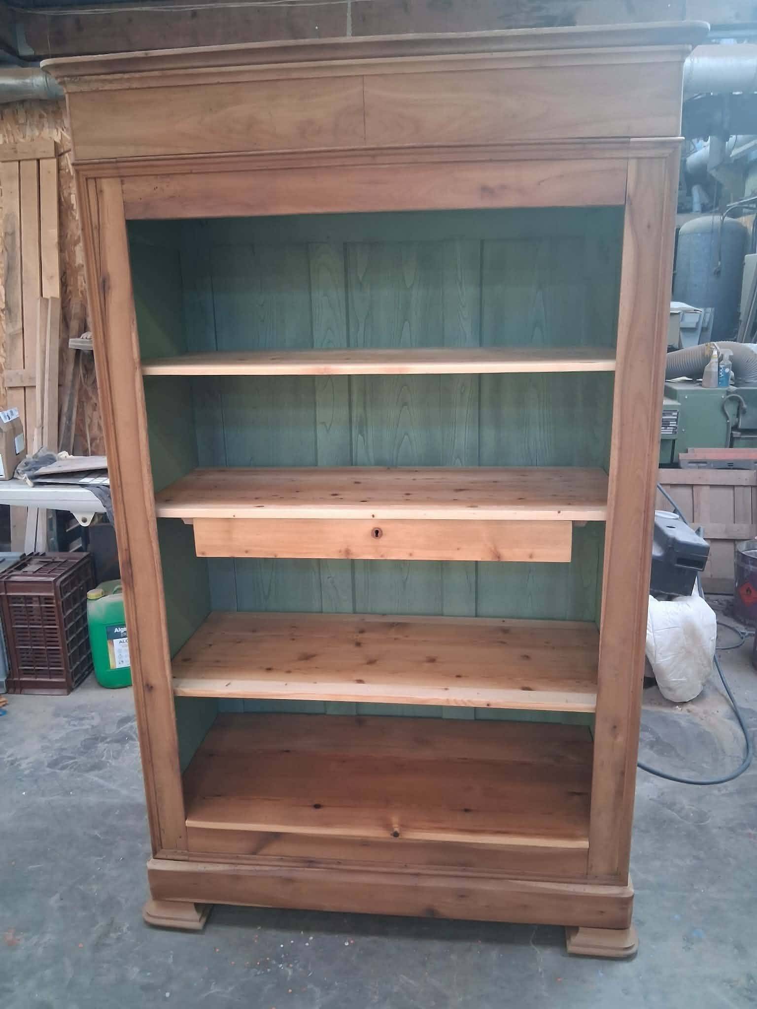 Cherry wood bookshelf