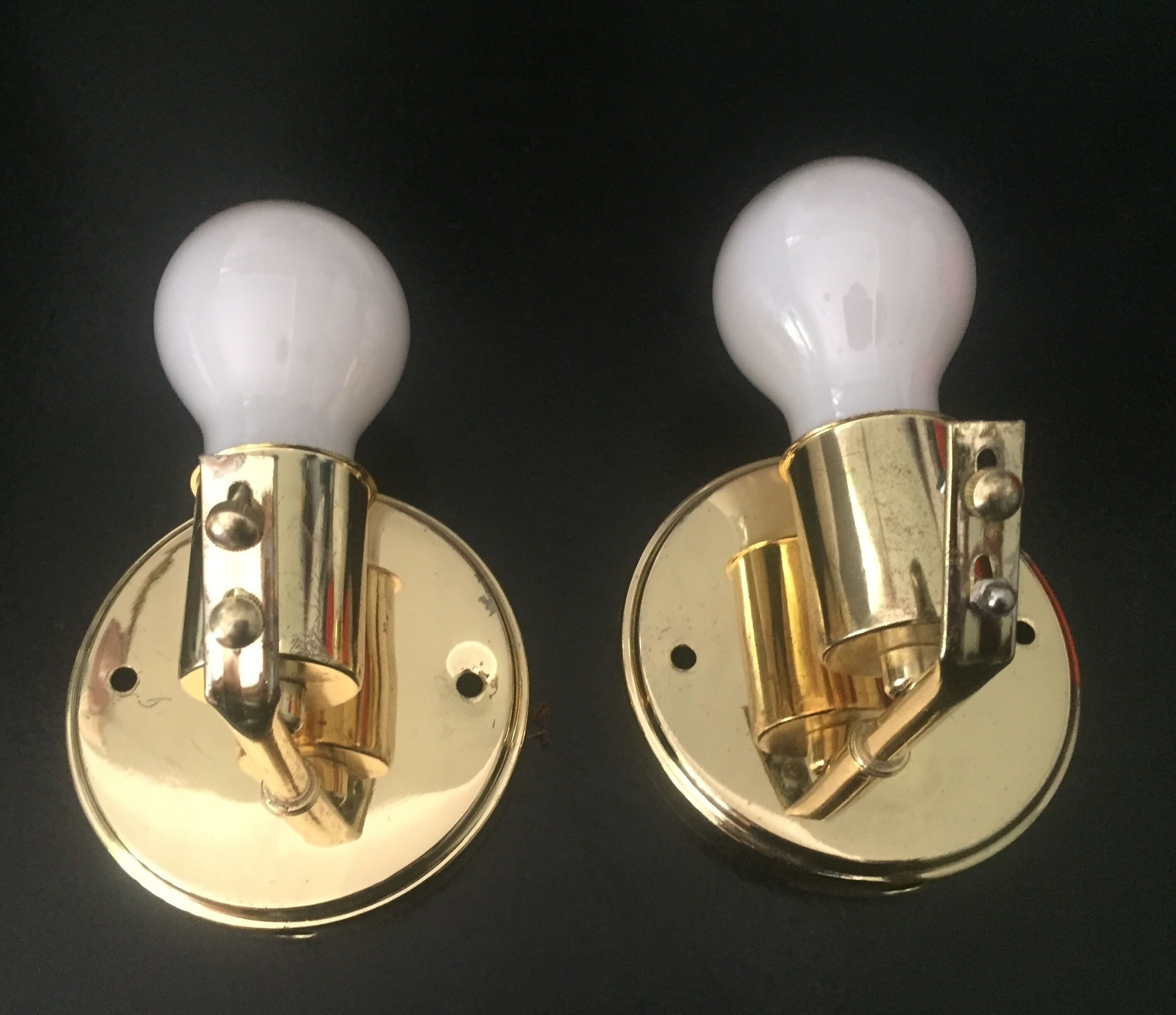 Pair of wall lamps iridescent glass shape of shells support brass XXth century