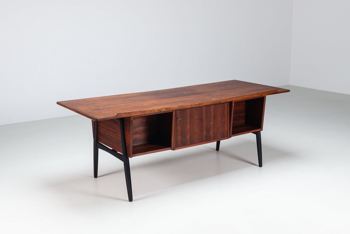 Scandinavian executive desk in rosewood with bar Denmark 1960