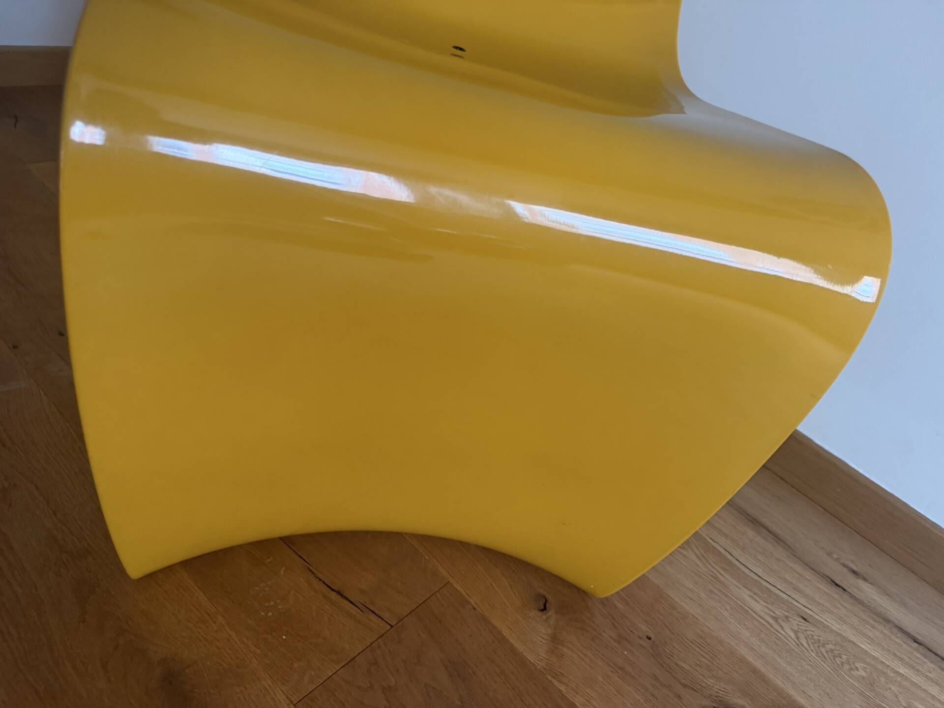 SIGN chair by Piergiorgio Cazzaniga for MDF Italia – Glossy yellow