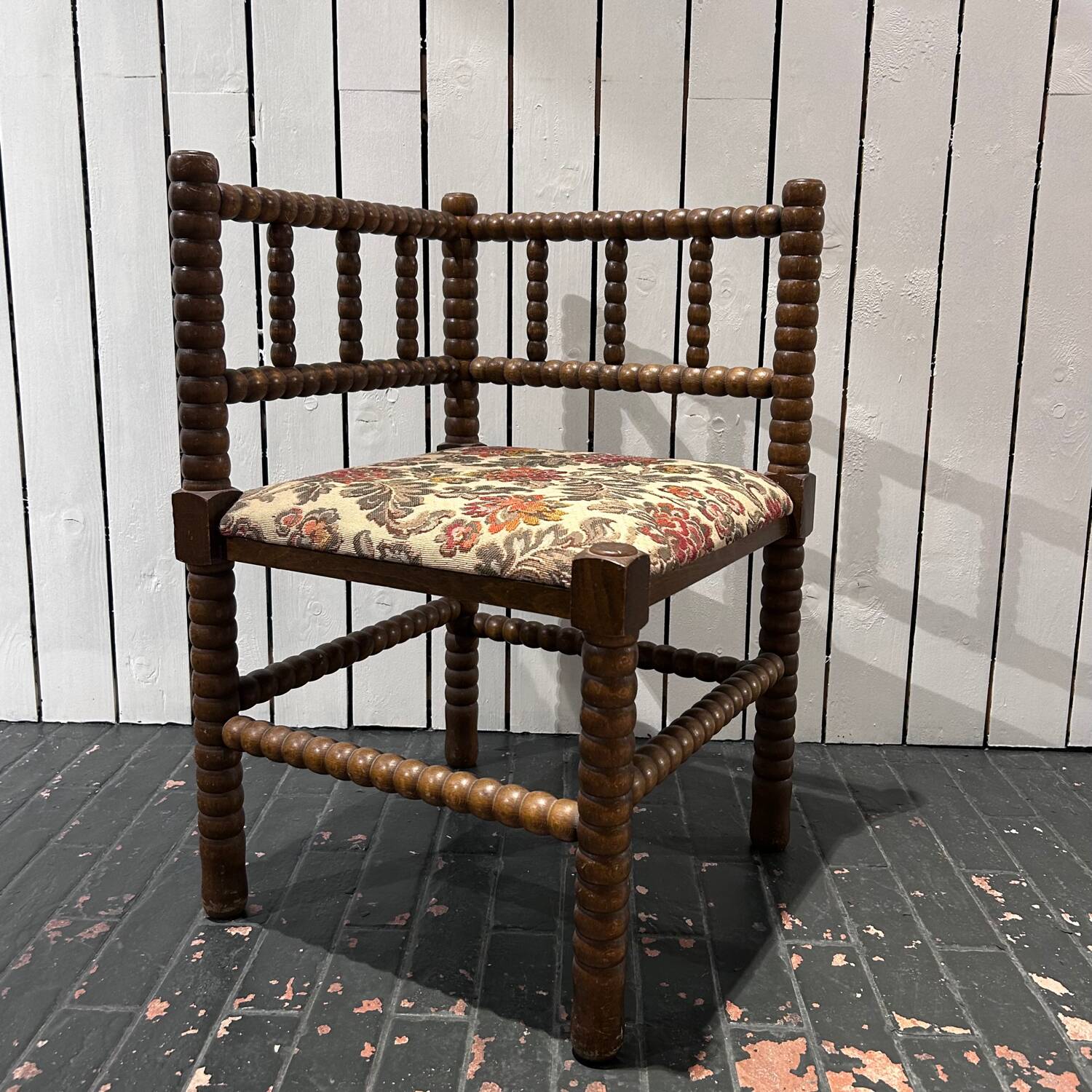 Chaise d’angle en tapisserie