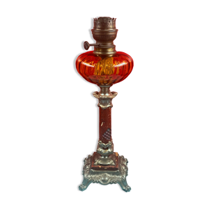 lampe à pétrole ancienne