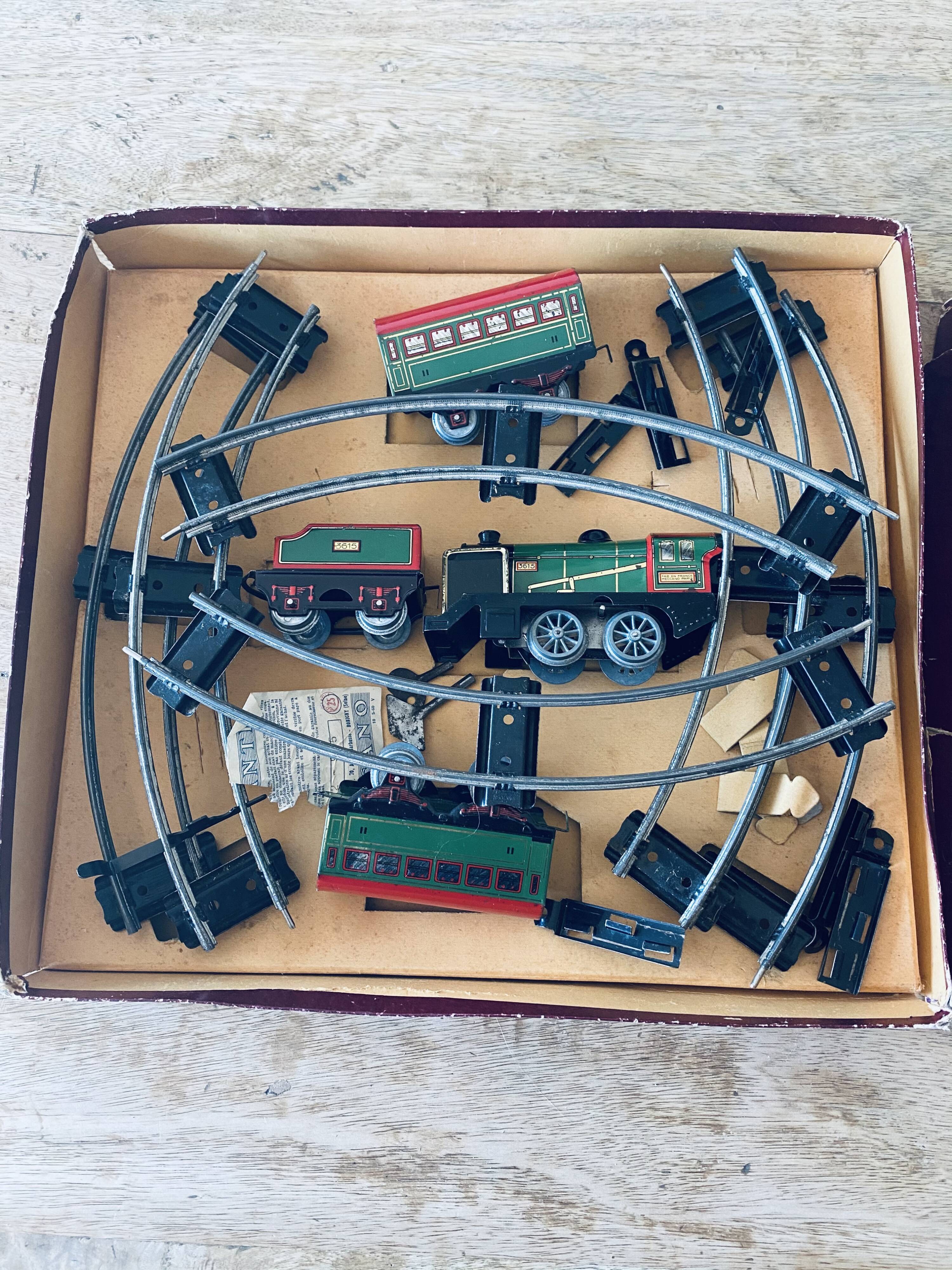 Metal Meccano Hornby Train of the 1940s
