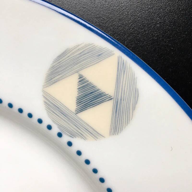 A 26.5 cm Taitu Milano Vintage Dinner Plate
