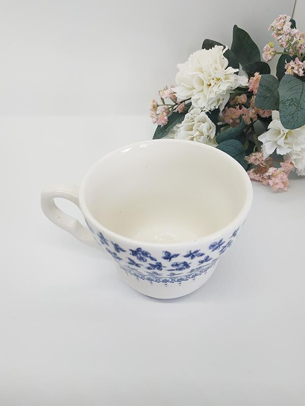 Lot of 4 coffee cups England