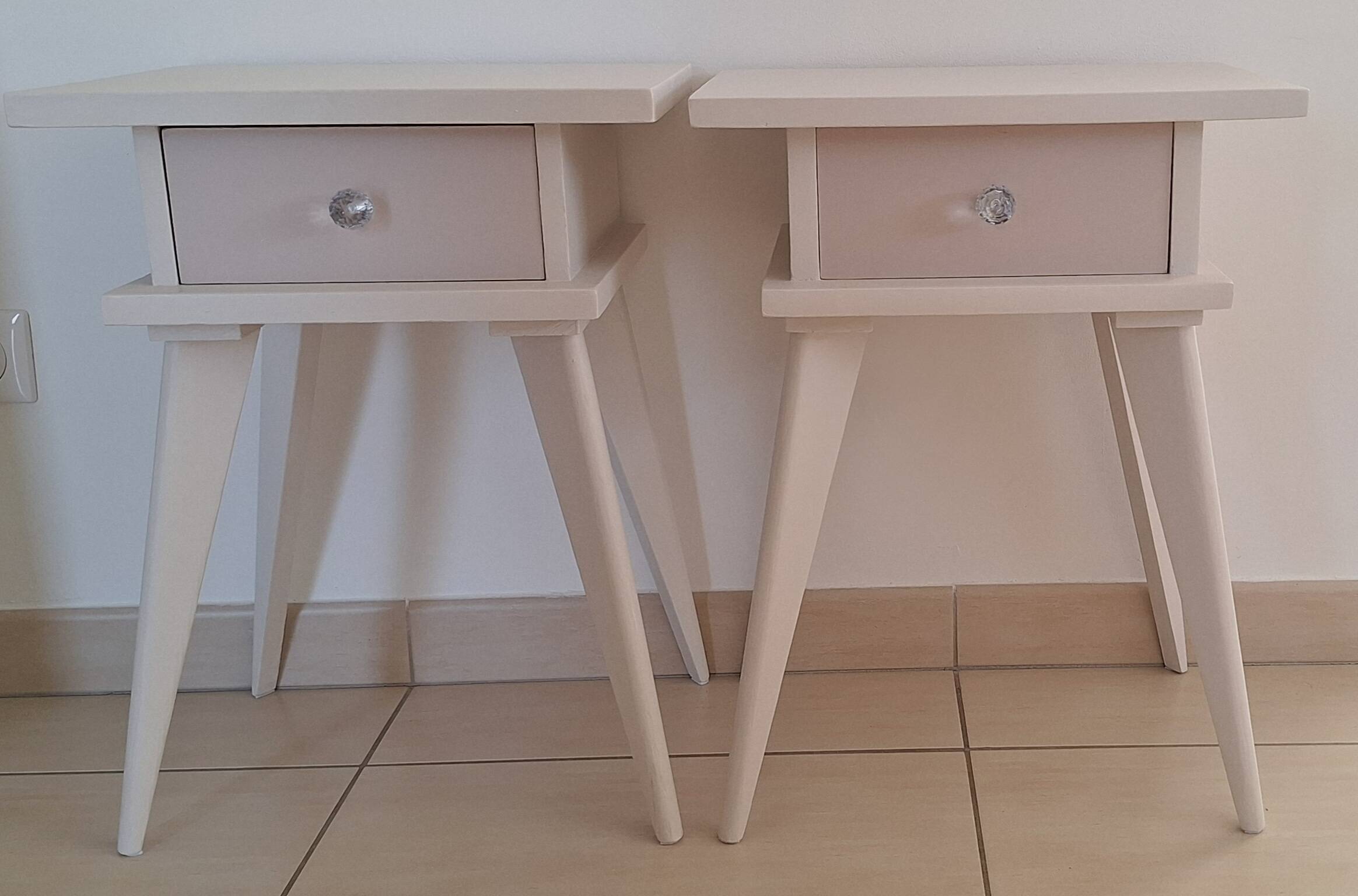 Pair of vintage bedside tables from the 50s/60s.