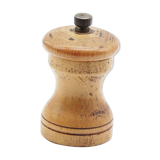 Ancienne poivrière en bois