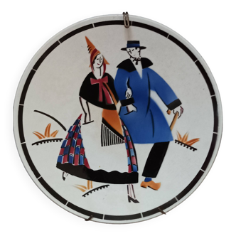 Plate