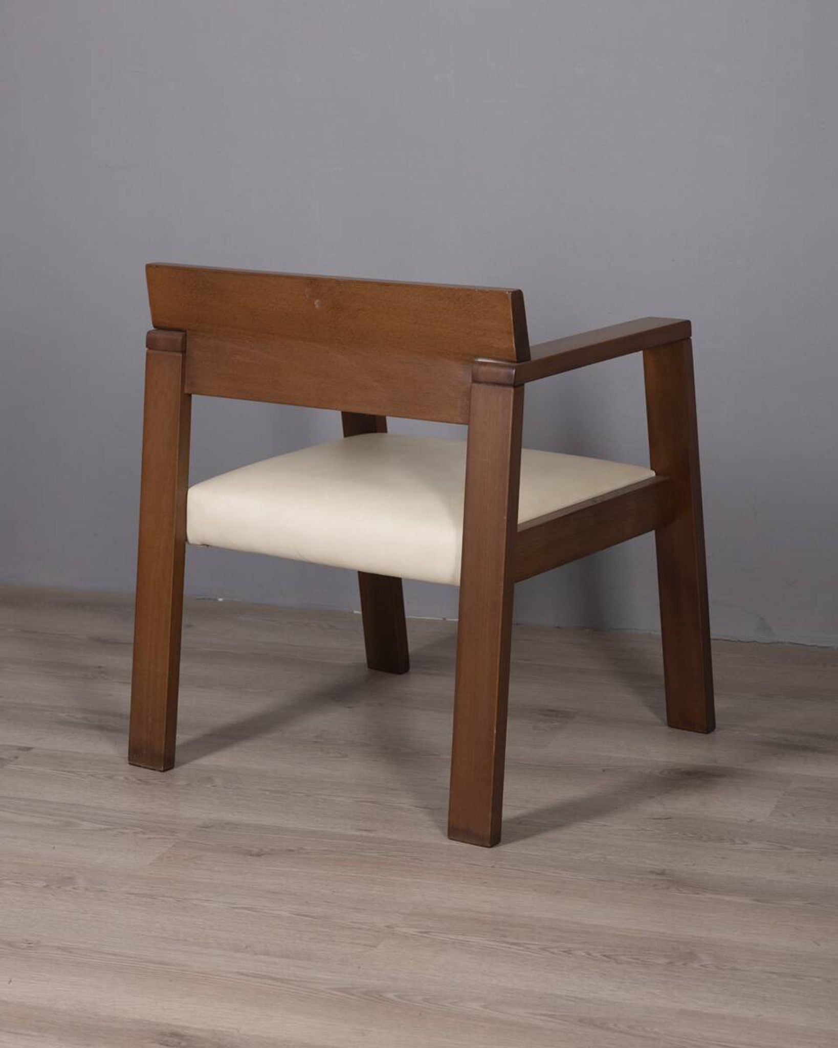 Vintage italian armchair in wood and leather, 1980s