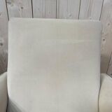 Paire de fauteuils contemporains en suédine beige