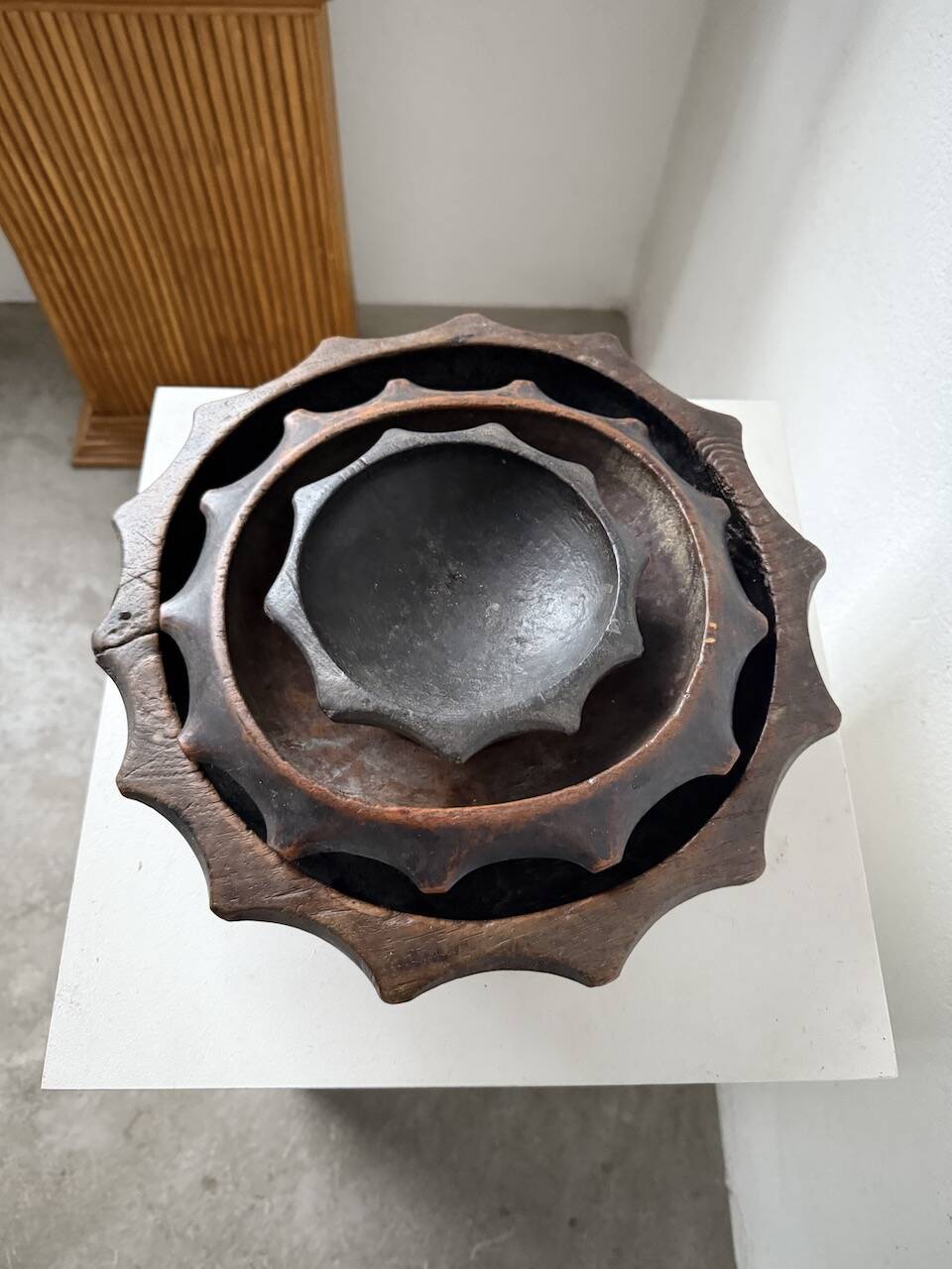 Brutalist wooden dishes, Savoyard popular art.
