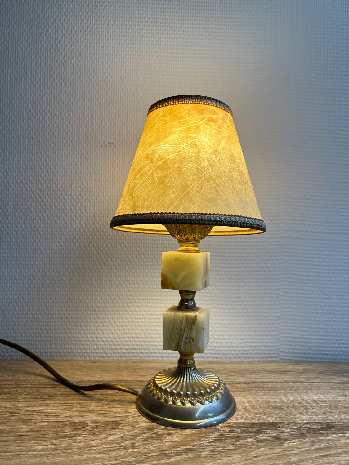 Table lamp - Alabaster cube foot