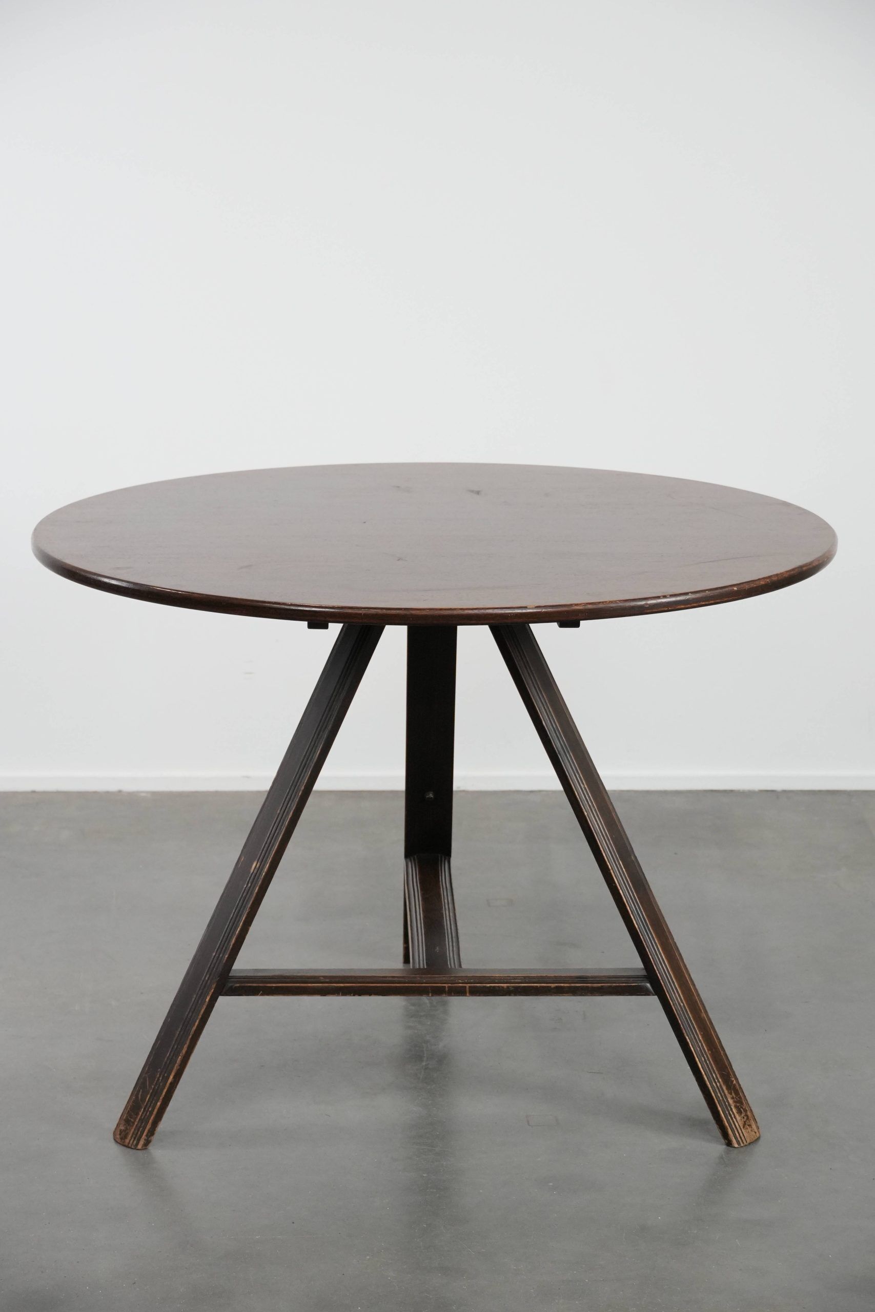 Dutch dining table/folding table from the 20th century 105cm diameter