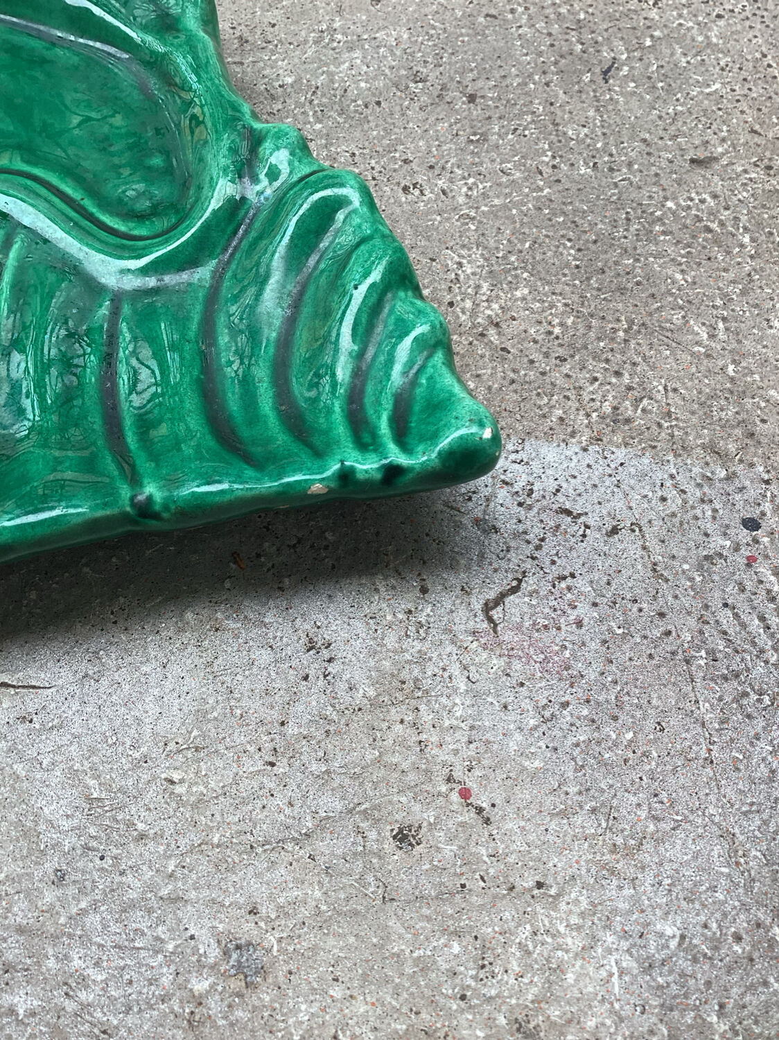 Vallauris green ceramic pocket tray