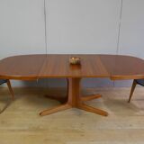Baumann oval teak table with extensions