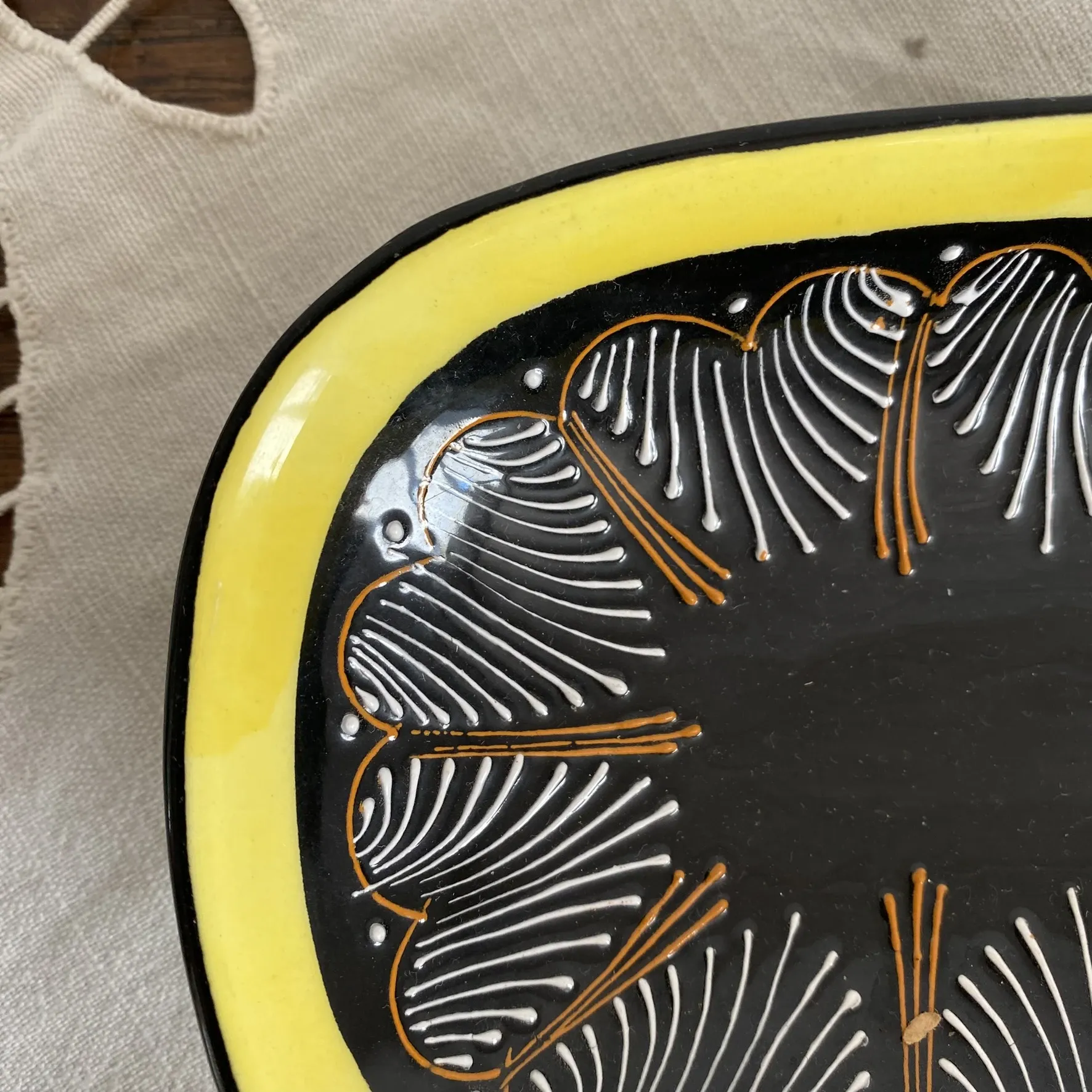 Butter dish and its knife HB Quimper, 1960s