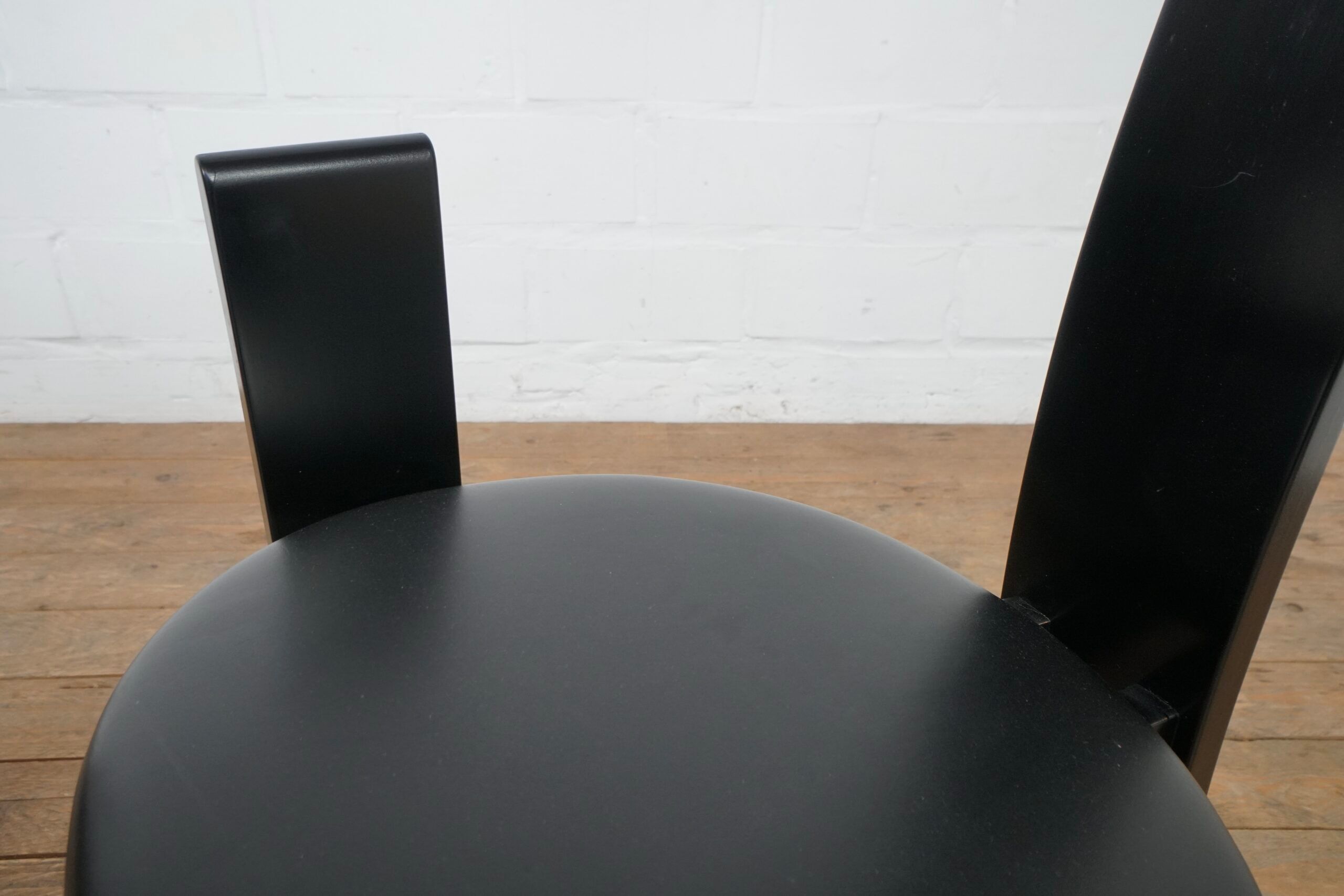 Set of 6 Golem chairs by Vico Magistretti