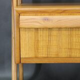 Table de chevet en érable, style milieu du siècle, années 1960, avec étagère en verre opale, restaurée, Tchécoslovaquie