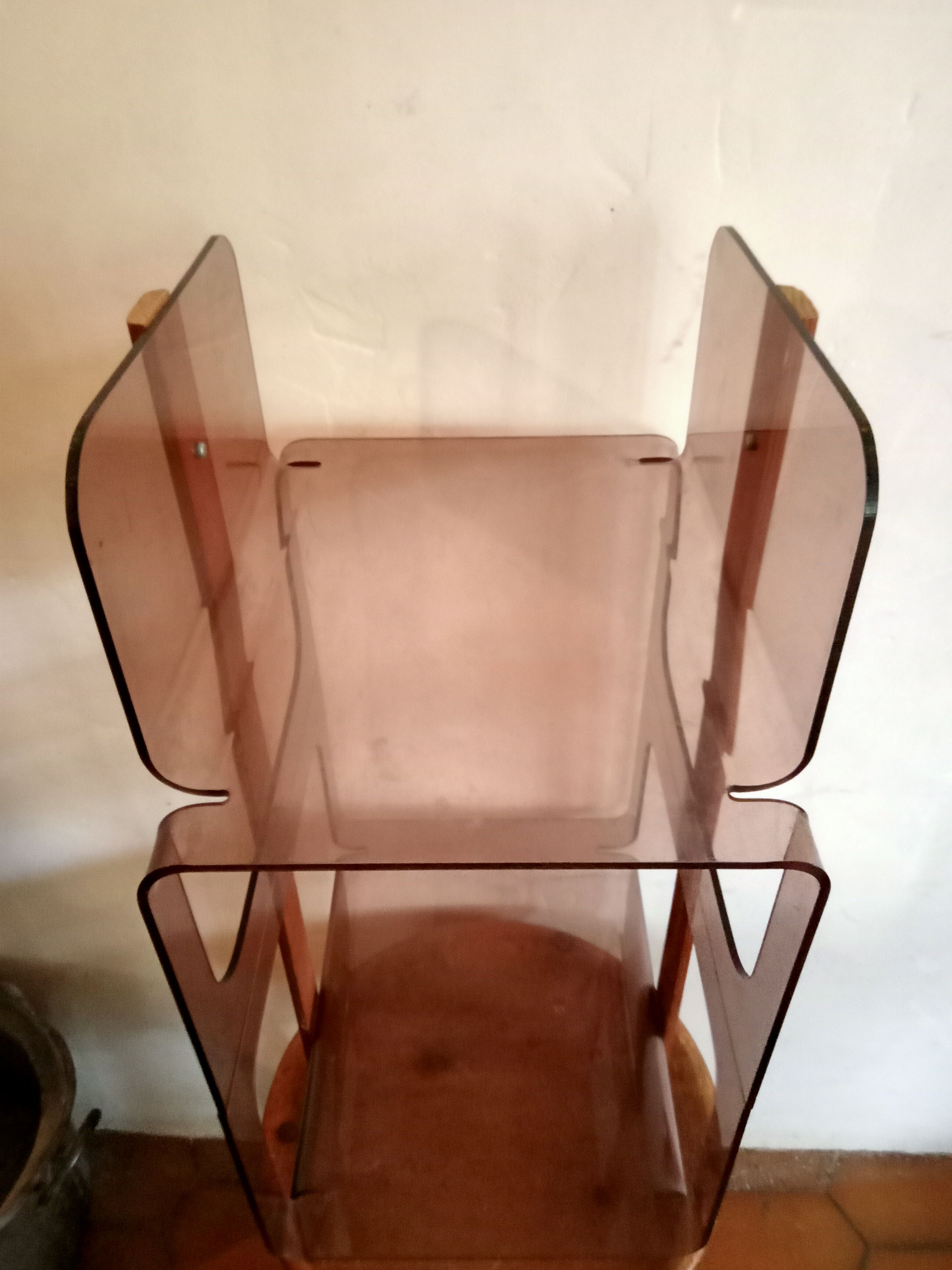 Plexiglas design shelf