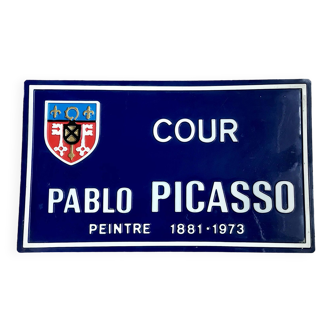 Enameled plaque “Cour Pablo Picasso”