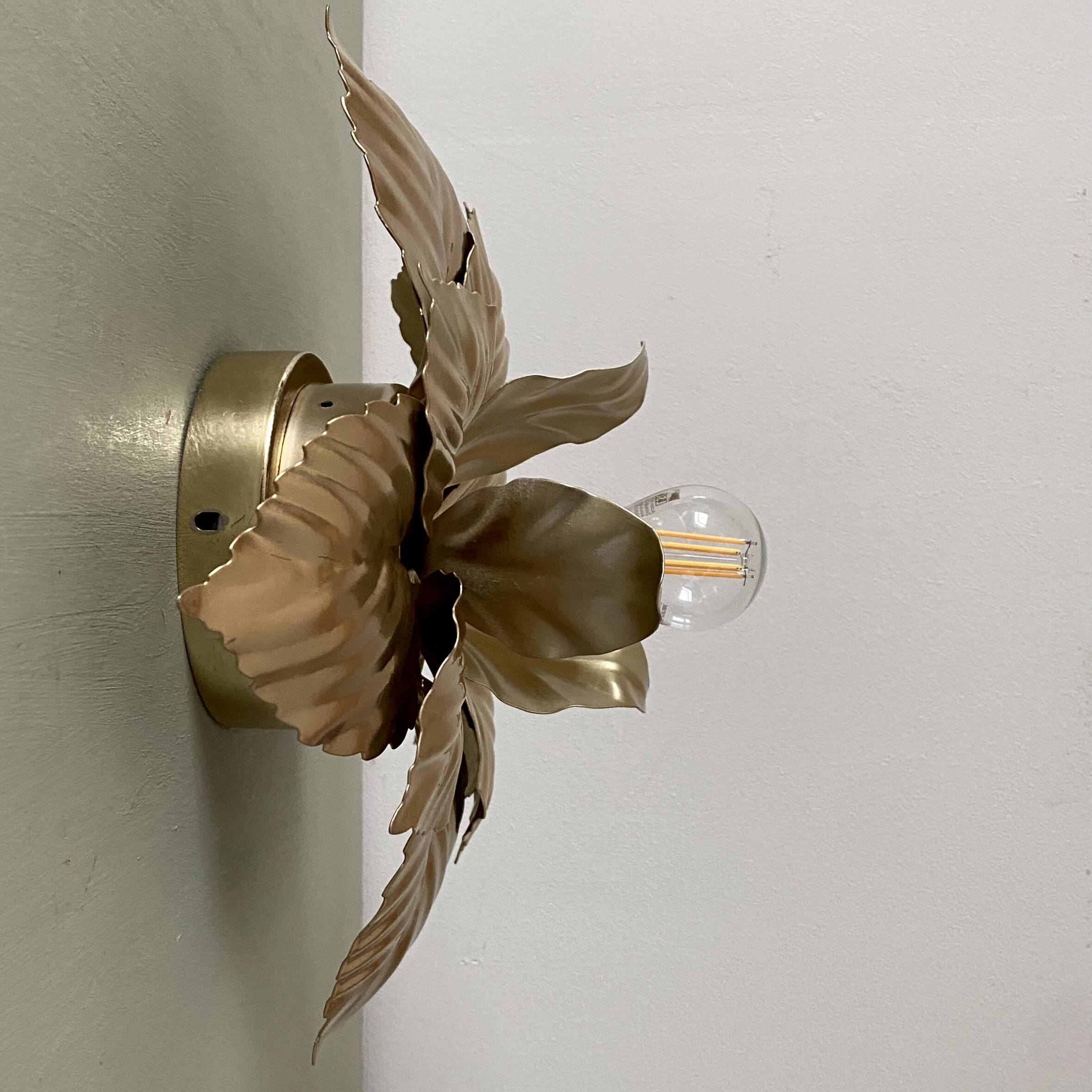 Vintage wall light in gold metal