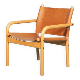 Danish safari chair in beech wood and leather from the 1970s.